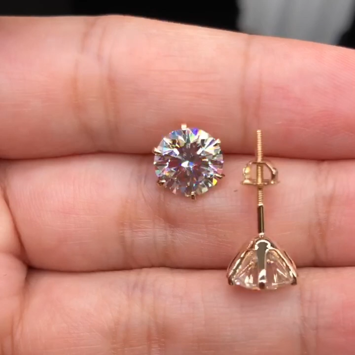 Chic White Gold Tera Earrings