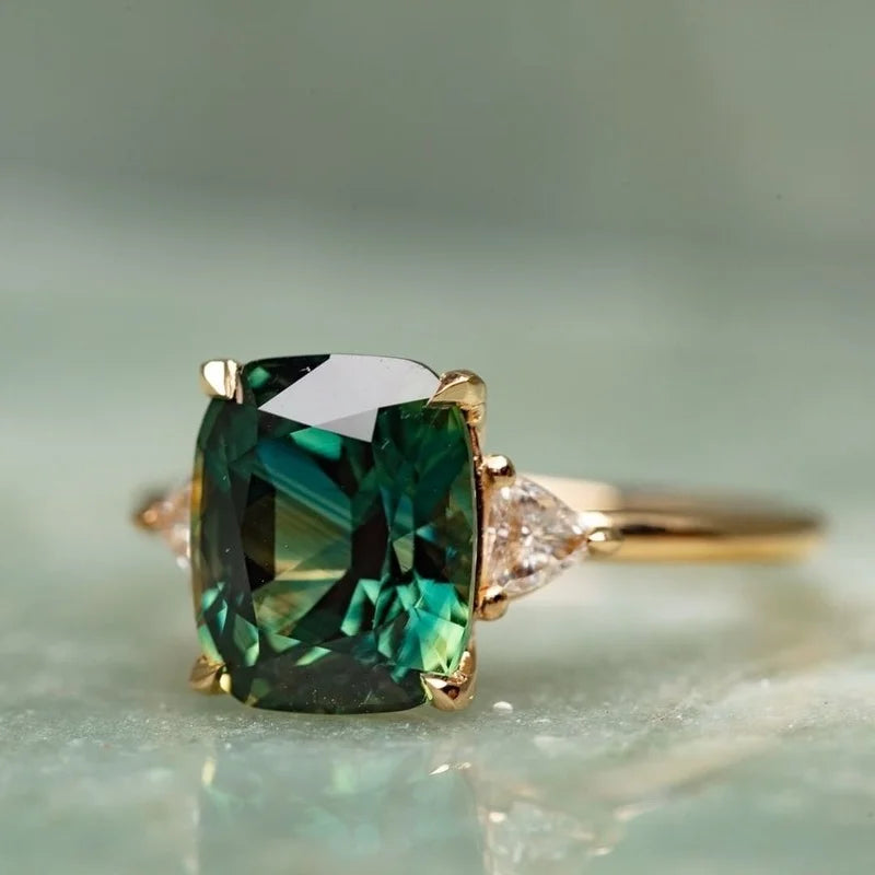 Vintage Gold & Green Stone Square Ring
