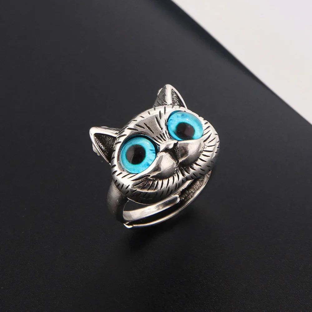 Blue-Eyed Cat Ring – Playful Vintage Silver Animal Ring for Cat Lovers