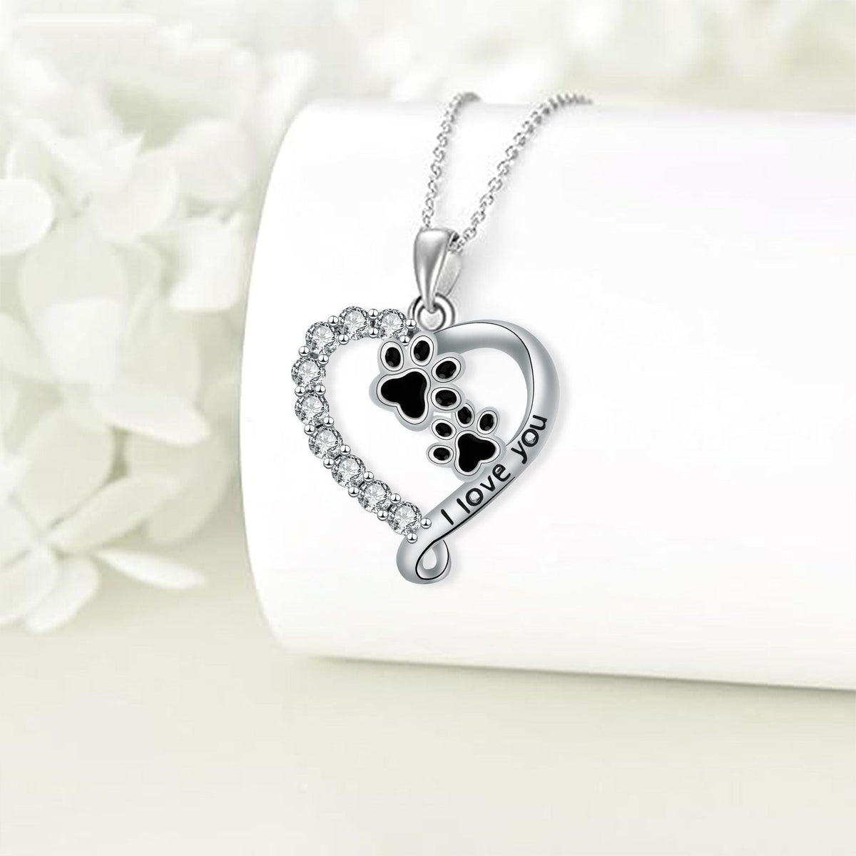 Heart-shaped Pendant Paw Necklace