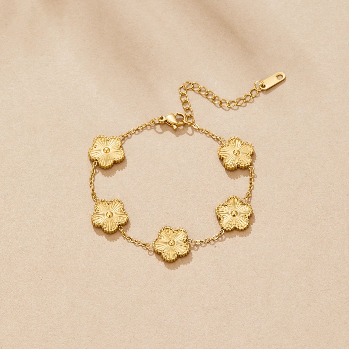 Gold Lucky Clover Bracelet