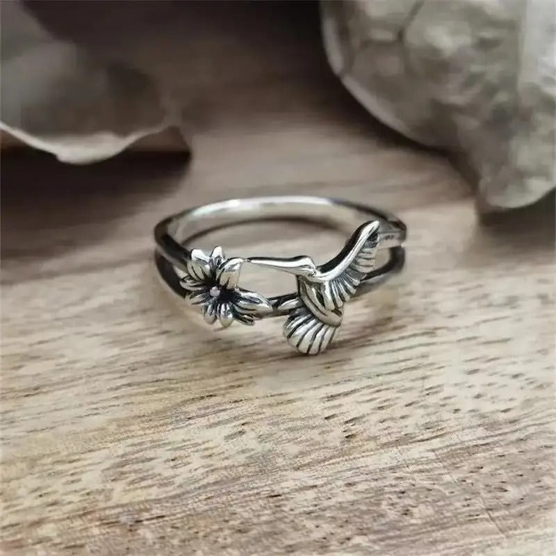 Vintage Hummingbird Flower Silver Ring