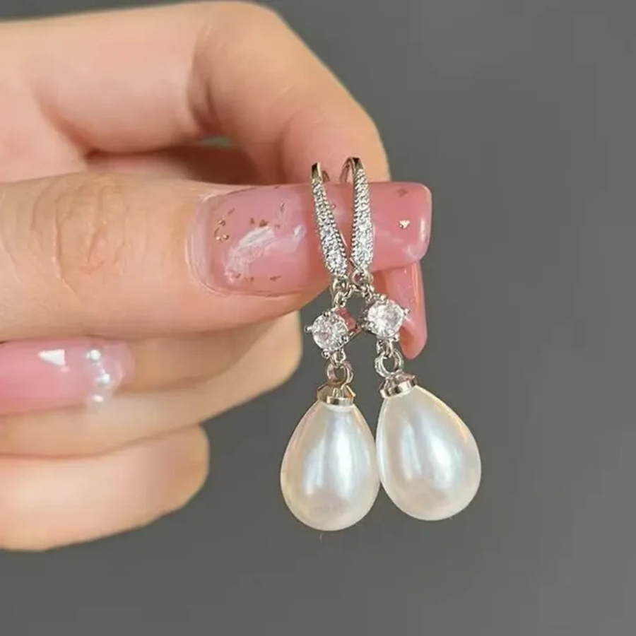 Bright Dangling Pearl Earrings
